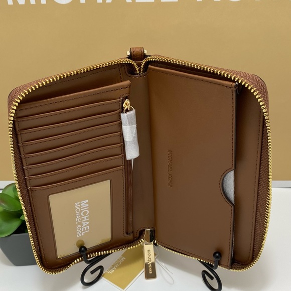 Michael kors wallet - Picture 11 of 12